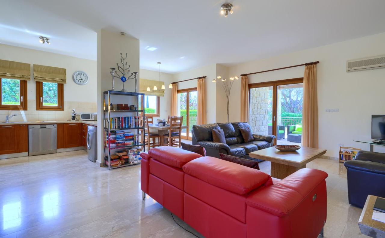 3 Bedroom Villa Madelini With Private Pool, Aphrodite Hills Resort Куклія Екстер'єр фото
